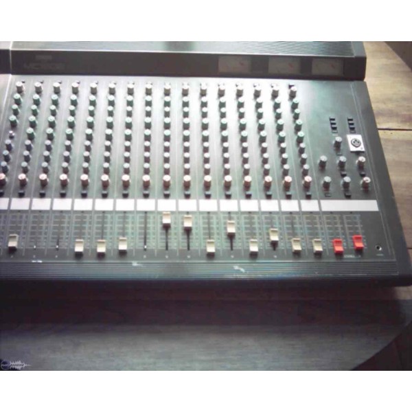 OCCASION - CONSOLE YAMAHA MC1602 EN L'ETAT